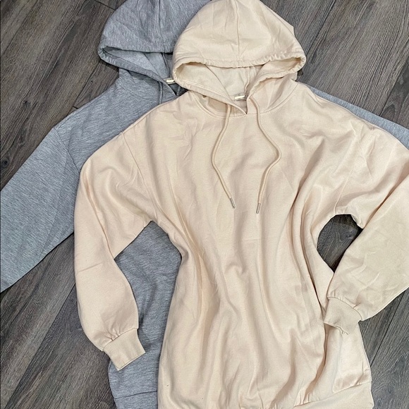 Sweaters - Oversized hoodie bundle of two